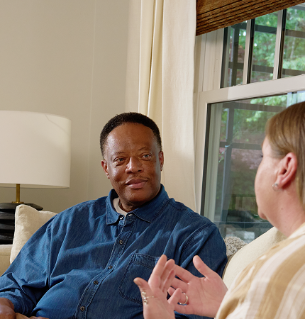 Two Rezdiffra patients talking